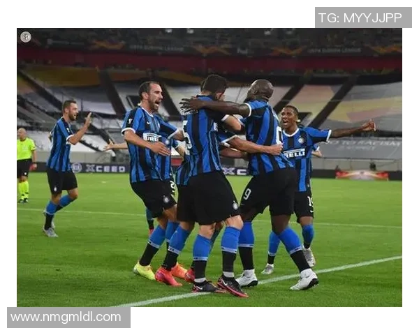 国际米兰与塞维利亚巅峰对决赛事直播全程回顾与精彩瞬间分析